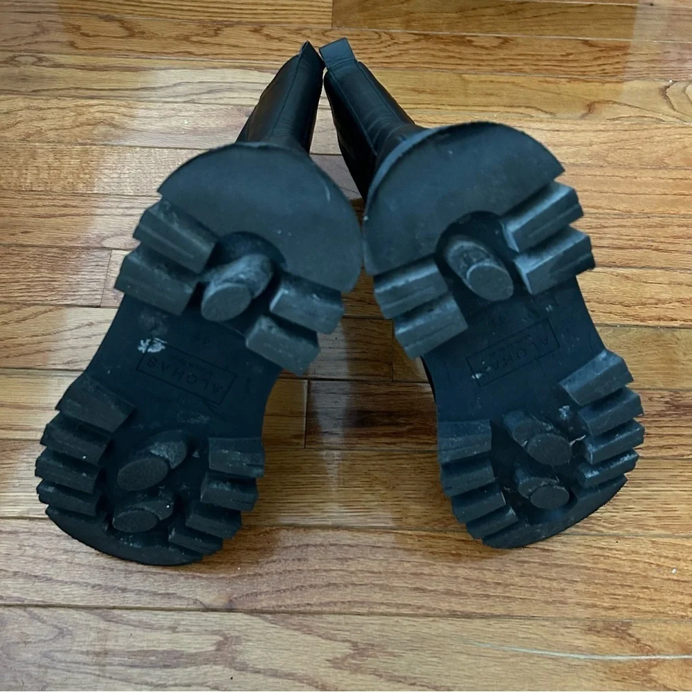 Alohas All Rounder Boots in Black